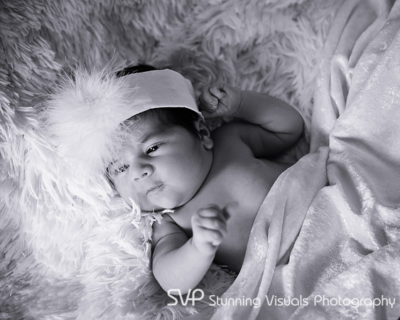 20111126-Emma Newborn-50-Edit