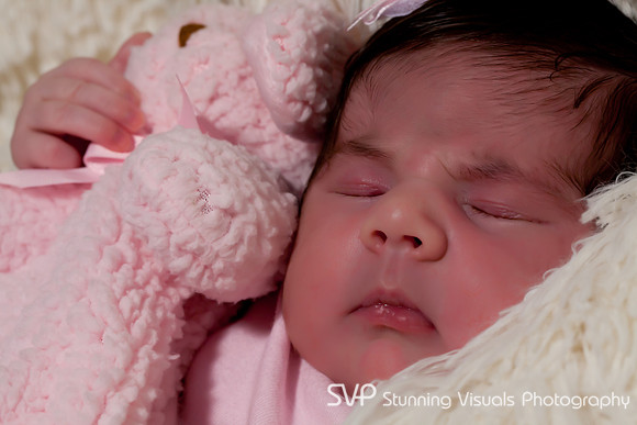 20111126-Emma Newborn-250-Edit